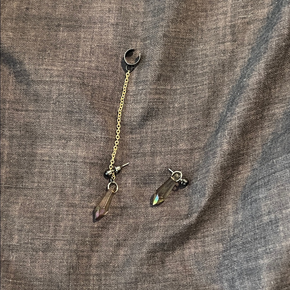 Hot Topic Gold and Silver Crystal Earrings